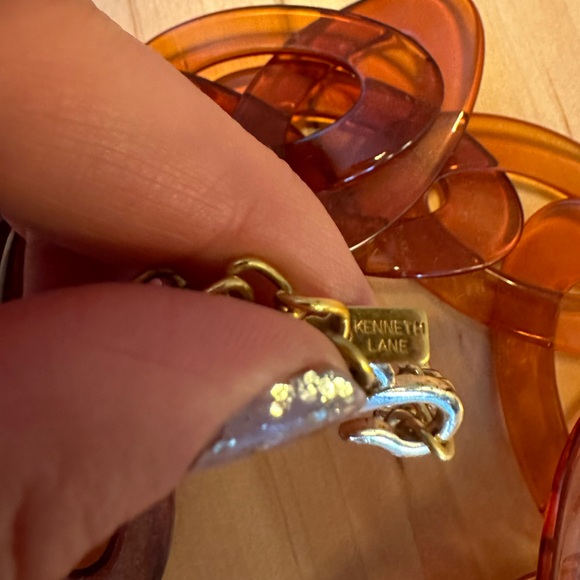 Kenneth Jay Lane Resin Link Statement Necklace - Picture 3 of 4